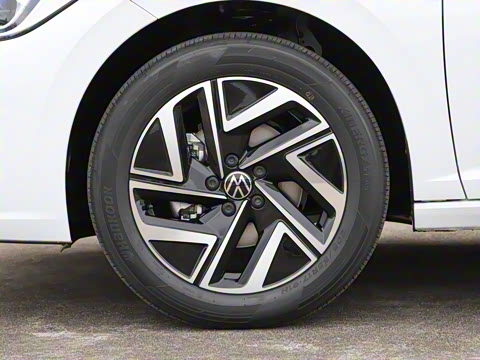 2025�� �Ŀ��� 300TSI DSG��Խ��