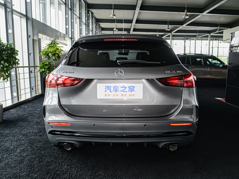 2025�� AMG GLA 35 4MATIC