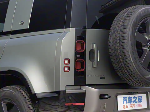 2023�� 110 3.0T P400 X-DYNAMIC HSE