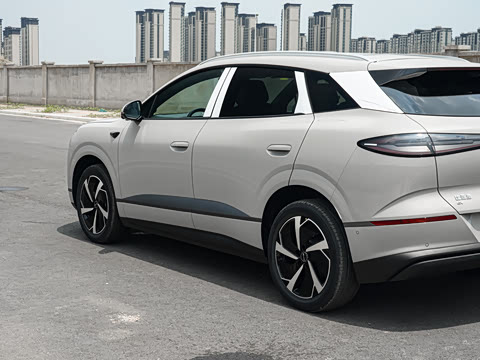 2025�� EV 605�캽Plus��