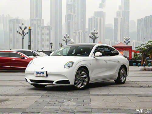 2022款 555km 尊贵版