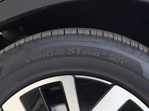 2025�� �Ŀ� ������ 300TSI