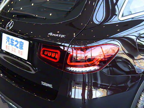 2022�� �Ŀ� GLC 300 L 4MATIC ������