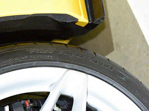 2020�� Spider 3.9T V8