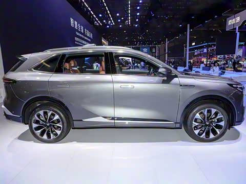 2025�� ���Ĵ� UItra 2.0T ������ ������