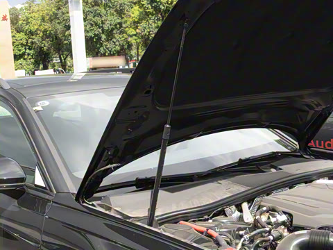 2025�� allroad quattro 55 TFSI ��̽�ռ�