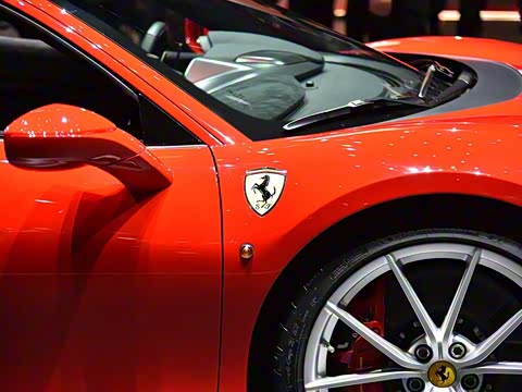 2018�� 488 Pista