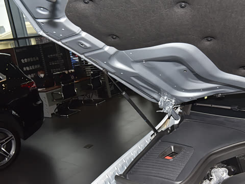 2023�� GLC 260 4MATIC ����SUV