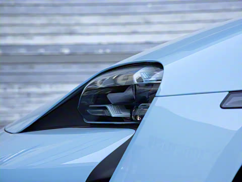 2022�� Taycan 4S