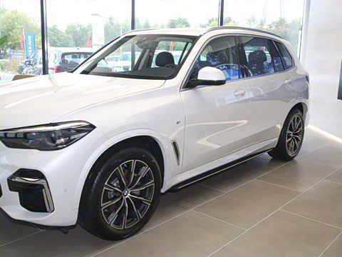 2022�� �Ŀ� xDrive 30Li M�˶���װ
