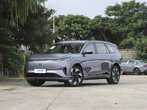 2025�� 636Ultra���Ȱ� 5��