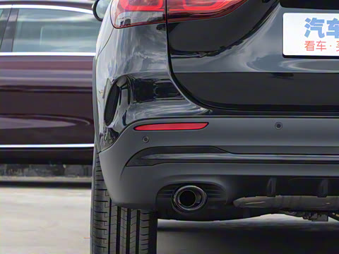 2022�� AMG GLA 35 4MATIC