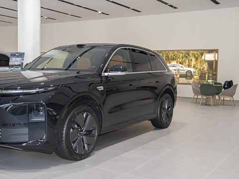 2025�� Max ���ܻ��°�