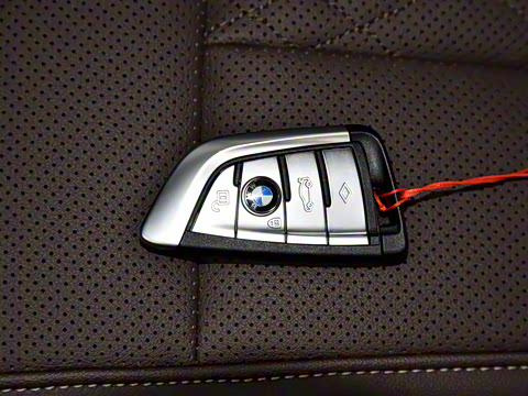 2022�� �Ŀ� 525Li M�˶���װ