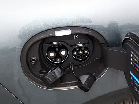 2025�� EV ���������״��콢��