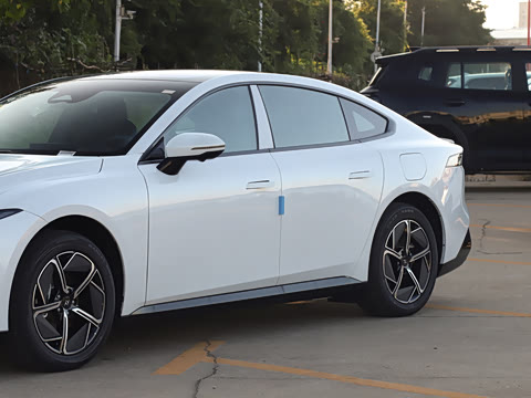 2025�� ���� 550������