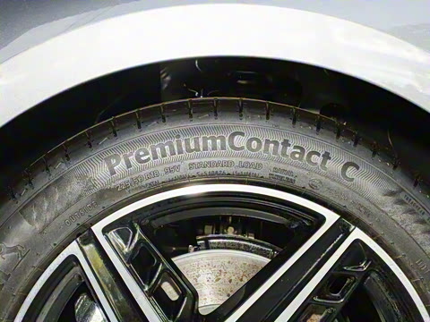 2025�� 1.5T 300 DCT������