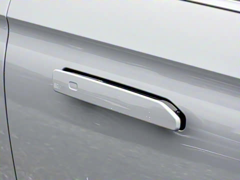 2025�� 2.0T ��������� 7��