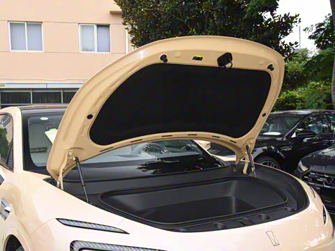 2025�� Max �����