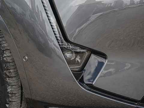 2025�� Max �����