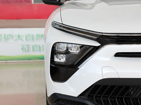 2025�� 1.6T �����