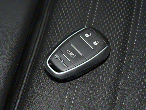 2025�� 2.0T 280HP ��ͨ���¾���