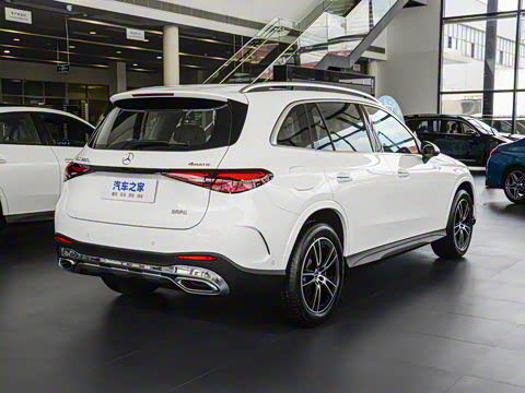 2025�� �Ŀ� GLC 260 L 4MATIC ������