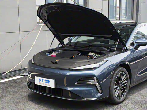 2025�� 130km EM-i ������