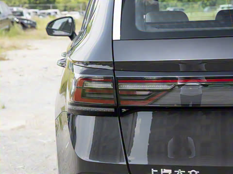 2025�� 300TSI ������°�