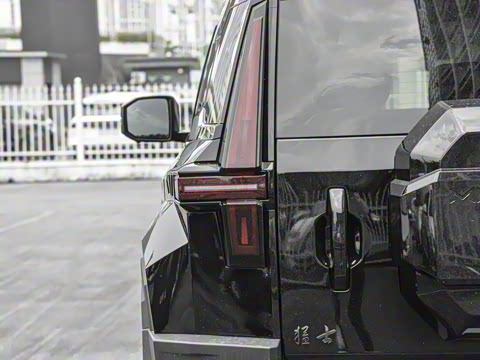 2025�� ���̻�����