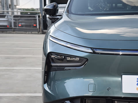 2025�� 702 �������� Max