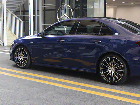 2022�� AMG A 35 L 4MATIC