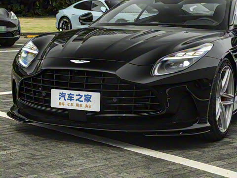 2025�� 4.0T V8 Coupe