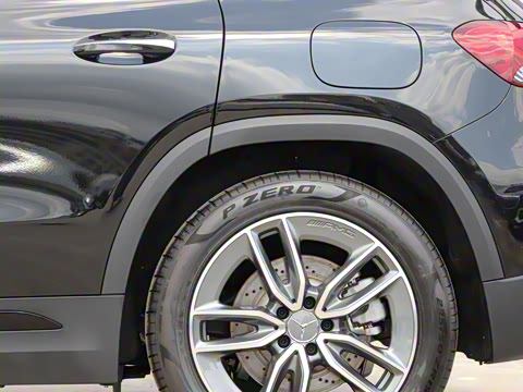 2022�� AMG GLA 35 4MATIC