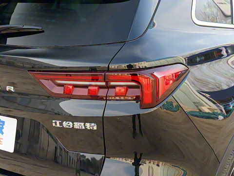 2022�� EcoBoost 170 ������