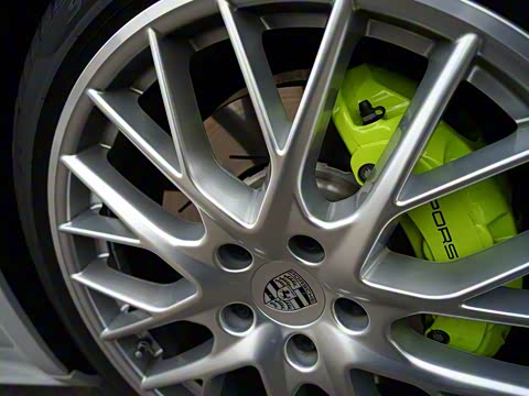 2017�� Panamera 4 E-Hybrid Sport Turismo 2.9T