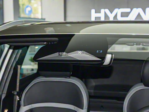 2022�� 620km Z���� 160kW 76.8kWh