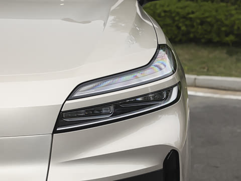 2025�� Ultra ������