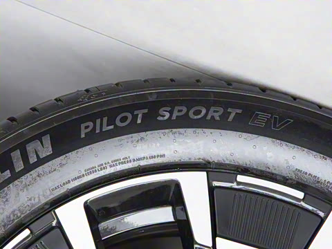 2025�� ���º������˻��� 6��