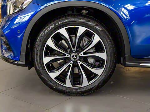 2018�� GLC 260 4MATIC ����SUV