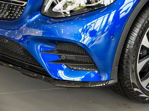 2018�� GLC 260 4MATIC ����SUV