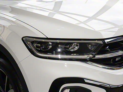 2025�� �Ŀ�� 300TSI DSG���������