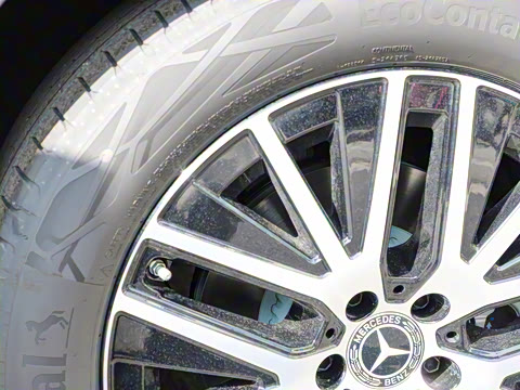 2023�� GLC 260 4MATIC ����SUV