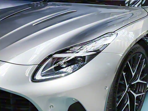 2025�� 4.0T V8 Coupe