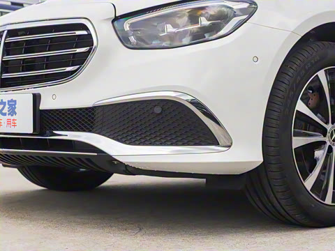 2022�� �Ŀ��� E 350 e L ���ʽ��϶����γ�