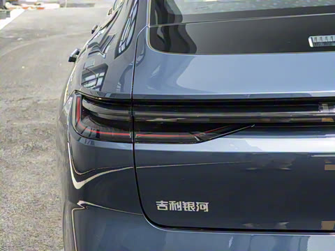 2025�� 130km EM-i ������