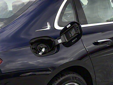 2025�� �Ŀ� E 300 L ʱ����