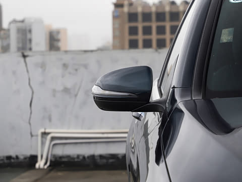 2022�� �Ŀ� GLC 300 L 4MATIC ������