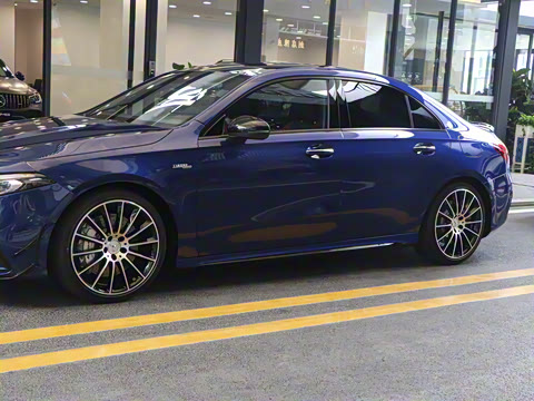 2022�� AMG A 35 L 4MATIC