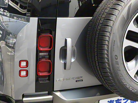 2023�� 110 3.0T P400 X-DYNAMIC HSE